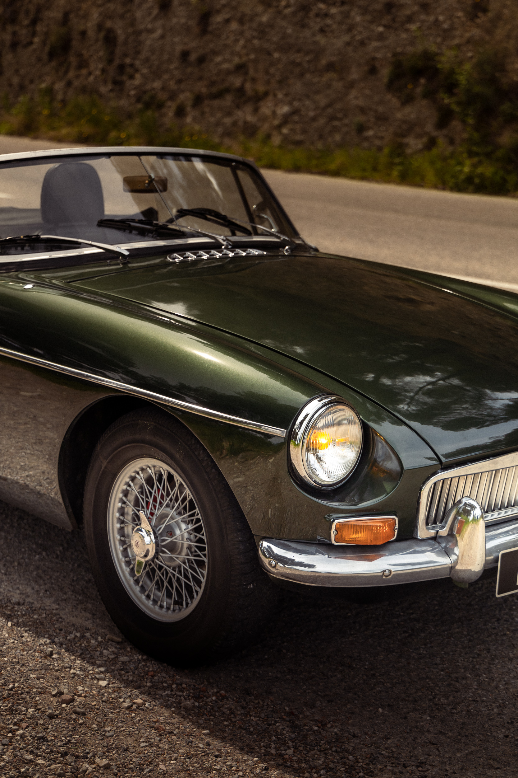 Rent a classic car for a wedding in Saint-Tropez