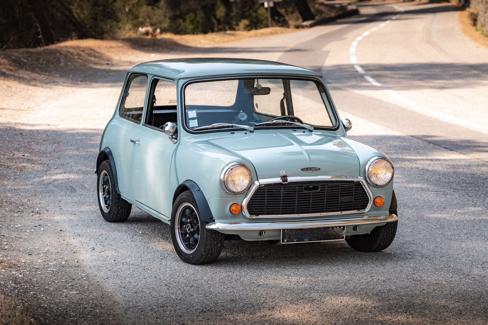 Austin Mini 1985 for a self-drive tour on the French Riviera — Ride Classics