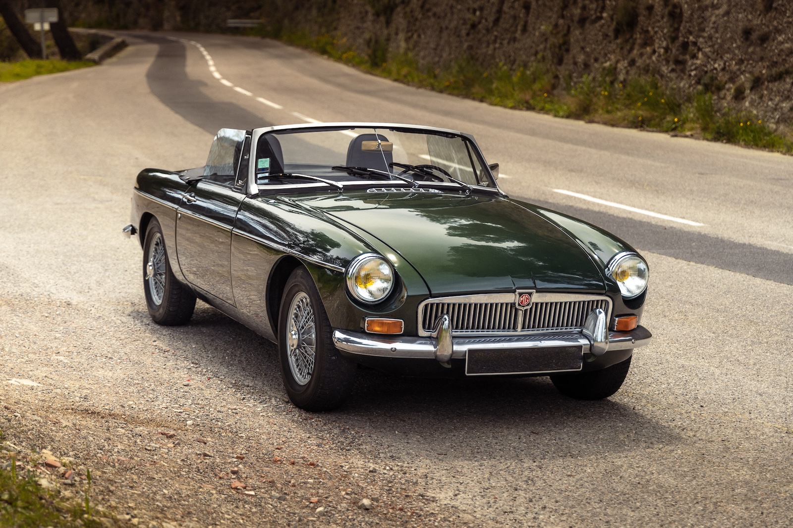 MG B 1969 — Ride Classics